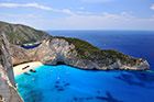 Zakynthos. Plaża i Zatoka Wraku (Navagio) widziane z klifu. - foto: wnieznane.pl Zakynthos. Plaża i Zatoka Wraku (Navagio) widziane z klifu. - foto: wnieznane.pl