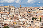 Toledo. Panorama miasta, z lewej katedra. - foto: wnieznane.pl Toledo. Panorama miasta, z lewej katedra. - foto: wnieznane.pl