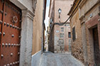 Toledo. Wąskie uliczki w zabytkowej części miasta. - foto: wnieznane.pl Toledo. Wąskie uliczki w zabytkowej części miasta. - foto: wnieznane.pl