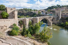 Toledo. Panorama rzeki Tajo (Tag) z mostem Puente de San Martin. - foto: wnieznane.pl Toledo. Panorama rzeki Tajo (Tag) z mostem Puente de San Martin. - foto: wnieznane.pl