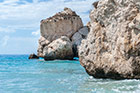 Cypr latem. Petra tou Romiou i Skała Afrodyty. - foto: wnieznane.pl Cypr latem. Petra tou Romiou i Skała Afrodyty. - foto: wnieznane.pl