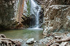 Cypr latem. Wodospad Mylomeri (Milliomeri Falls) w Górach Troodos jest jednym z najwyższych na Cyprze. - foto: wnieznane.pl Cypr latem. Wodospad Mylomeri (Milliomeri Falls) w Górach Troodos jest jednym z najwyższych na Cyprze. - foto: wnieznane.pl