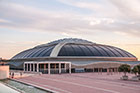 Barcelona. Palau Sant Jordi tuż przed zmierzchem. - foto: wnieznane.pl Barcelona. Palau Sant Jordi tuż przed zmierzchem. - foto: wnieznane.pl