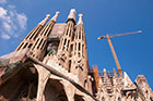 Barcelona. Sagrada Familia zachwyca swą różnorodną architekturą z każdej strony. - foto: wnieznane.pl Barcelona. Sagrada Familia zachwyca swą różnorodną architekturą z każdej strony. - foto: wnieznane.pl