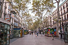Barcelona. Wrześniowy poranek na La Rambla. - foto: wnieznane.pl Barcelona. Wrześniowy poranek na La Rambla. - foto: wnieznane.pl