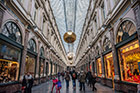 Bruksela. Jedna z najsłynniejszych galerii handlowych w mieście - Galeries Royales Saint Hubert. - foto: wnieznane.pl Bruksela. Jedna z najsłynniejszych galerii handlowych w mieście - Galeries Royales Saint Hubert. - foto: wnieznane.pl