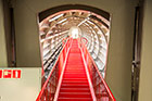 Bruksela. Schody we wnętrzu Atomium. - foto: wnieznane.pl Bruksela. Schody we wnętrzu Atomium. - foto: wnieznane.pl