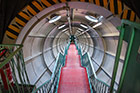 Bruksela. Schody we wnętrzu Atomium. - foto: wnieznane.pl Bruksela. Schody we wnętrzu Atomium. - foto: wnieznane.pl