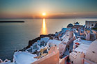 Santorini. Zachód słońca w Oi to niesamowity spektakl. - foto: wnieznane.pl Santorini. Zachód słońca w Oi to niesamowity spektakl. - foto: wnieznane.pl