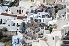 Santorini. Ekskluzywne wille w Oi z widokiem na kalderę. - foto: wnieznane.pl Santorini. Ekskluzywne wille w Oi z widokiem na kalderę. - foto: wnieznane.pl