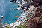 Santorini. Malowniczy port Ammoudi w Oi. Obsługuje przede wszystkim statki turystyczne. - foto: wnieznane.pl Santorini. Malowniczy port Ammoudi w Oi. Obsługuje przede wszystkim statki turystyczne. - foto: wnieznane.pl