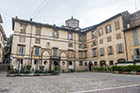 Bergamo. Przy Muzeum Archeologicznym w Citta Alta (Górnym Mieście). - foto: wnieznane.pl Bergamo. Przy Muzeum Archeologicznym w Citta Alta (Górnym Mieście). - foto: wnieznane.pl