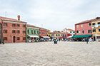 Wenecja. Kolorowe domy na wysepce Burano. - foto: wnieznane.pl Wenecja. Kolorowe domy na wysepce Burano. - foto: wnieznane.pl