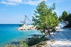 Thassos. Kopalnia marmuru przy plaży Porto Vathi. - foto: wnieznane.pl Thassos. Kopalnia marmuru przy plaży Porto Vathi. - foto: wnieznane.pl