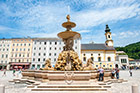Salzburg. Fontanna Residenzbrunnen na Residenzplatz. - foto: wnieznane.pl Salzburg. Fontanna Residenzbrunnen na Residenzplatz. - foto: wnieznane.pl
