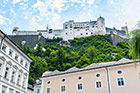 Salzburg. Górująca nad miastem twierdza Hohensalzburg. - foto: wnieznane.pl Salzburg. Górująca nad miastem twierdza Hohensalzburg. - foto: wnieznane.pl
