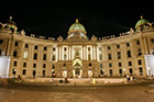 Wiedeń. Pałac Hofburg nocą. - foto: wnieznane.pl Wiedeń. Pałac Hofburg nocą. - foto: wnieznane.pl