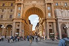 Florencja. Łuk triumfalny Arcone przy Piazza della Repubblica. - foto: wnieznane.pl Florencja. Łuk triumfalny Arcone przy Piazza della Repubblica. - foto: wnieznane.pl