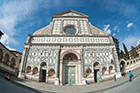 Florencja. Fasada główna Chiesa Santa Maria Novella. - foto: wnieznane.pl Florencja. Fasada główna Chiesa Santa Maria Novella. - foto: wnieznane.pl