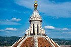 Florencja. Taras widokowy na kopule Katedry Santa Maria del Fiore. - foto: wnieznane.pl Florencja. Taras widokowy na kopule Katedry Santa Maria del Fiore. - foto: wnieznane.pl
