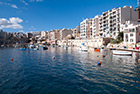 Malta. St Julian's. - foto: wnieznane.pl Malta. St Julian's. - foto: wnieznane.pl