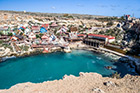 Malta. Widok na filmową wioskę Popeye Village. - foto: wnieznane.pl Malta. Widok na filmową wioskę Popeye Village. - foto: wnieznane.pl