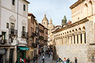 Segowia. Przejście z Plaza de San Martin w stronę katedry. - foto: wnieznane.pl Segowia. Przejście z Plaza de San Martin w stronę katedry. - foto: wnieznane.pl