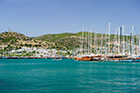 Bodrum. Rozległy port i marina stanowią jedną z atrakcji miasta. - foto: wnieznane.pl Bodrum. Rozległy port i marina stanowią jedną z atrakcji miasta. - foto: wnieznane.pl