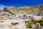 Mykonos. Dawny amfiteatr na terenie starożytnych ruin na wyspie Delos. - foto: wnieznane.pl Mykonos. Dawny amfiteatr na terenie starożytnych ruin na wyspie Delos. - foto: wnieznane.pl
