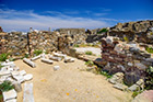 Mykonos. Na terenie starożytnych ruin na wyspie Delos. - foto: wnieznane.pl Mykonos. Na terenie starożytnych ruin na wyspie Delos. - foto: wnieznane.pl