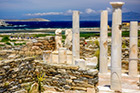 Mykonos. Na terenie starożytnych ruin na wyspie Delos. - foto: wnieznane.pl Mykonos. Na terenie starożytnych ruin na wyspie Delos. - foto: wnieznane.pl