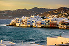 Mykonos. Little Venice w promieniach zachodzącego słońca. - foto: wnieznane.pl Mykonos. Little Venice w promieniach zachodzącego słońca. - foto: wnieznane.pl