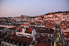 Lizbona. Widok na miasto ze szczytu Elevador de Santa Justa. - foto: wnieznane.pl Lizbona. Widok na miasto ze szczytu Elevador de Santa Justa. - foto: wnieznane.pl