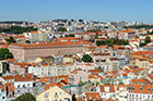 Lizbona. Zamek św. Jerzego. Widok na miasto. - foto: wnieznane.pl Lizbona. Zamek św. Jerzego. Widok na miasto. - foto: wnieznane.pl