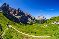 Dolomity, Passo Gardena (Przełęcz Gardena). - foto: wnieznane.pl Dolomity, Passo Gardena (Przełęcz Gardena). - foto: wnieznane.pl