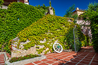 Kalabria. Wejście do naszego apartamentu w Tropei. - foto: wnieznane.pl Kalabria. Wejście do naszego apartamentu w Tropei. - foto: wnieznane.pl