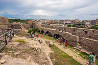 Kalabria. Zamek aragoński w miejscowości Le Castella. - foto: wnieznane.pl Kalabria. Zamek aragoński w miejscowości Le Castella. - foto: wnieznane.pl