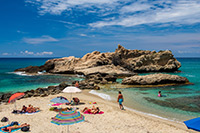 Kalabria. Malownicza plaża z fanstastyczną wodą w Riaci. - foto: wnieznane.pl Kalabria. Malownicza plaża z fanstastyczną wodą w Riaci. - foto: wnieznane.pl