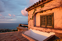 Kalabria. Malowniczy zachód słońca w Tropei. - foto: wnieznane.pl Kalabria. Malowniczy zachód słońca w Tropei. - foto: wnieznane.pl