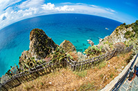 Kalabria. Wspaniałe wybrzeże Capo Vaticano. - foto: wnieznane.pl Kalabria. Wspaniałe wybrzeże Capo Vaticano. - foto: wnieznane.pl