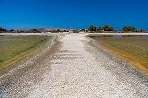Kos. Słone jezioro Alikes. - foto: wnieznane.pl Kos. Słone jezioro Alikes. - foto: wnieznane.pl