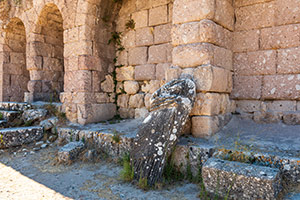 Kos. Na terenie ruin Asklepiejonu. - foto: wnieznane.pl Kos. Na terenie ruin Asklepiejonu. - foto: wnieznane.pl