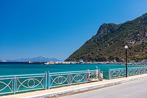 Kos. Spacer wzdłuż zatoki Kefalos z przejrzystą, cudowną wodą. - foto: wnieznane.pl Kos. Spacer wzdłuż zatoki Kefalos z przejrzystą, cudowną wodą. - foto: wnieznane.pl