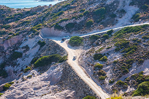 Kos. Stromy zjazd do plaży Camel Beach. - foto: wnieznane.pl Kos. Stromy zjazd do plaży Camel Beach. - foto: wnieznane.pl
