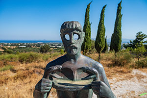 Kos. Na terenie International Hippocratic Foundation of Kos. - foto: wnieznane.pl Kos. Na terenie International Hippocratic Foundation of Kos. - foto: wnieznane.pl