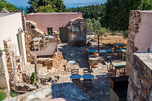 Kos. Opuszczona wioska Palio Pyli. - foto: wnieznane.pl Kos. Opuszczona wioska Palio Pyli. - foto: wnieznane.pl