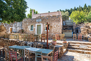 Kos. Opuszczona wioska Palio Pyli. - foto: wnieznane.pl Kos. Opuszczona wioska Palio Pyli. - foto: wnieznane.pl