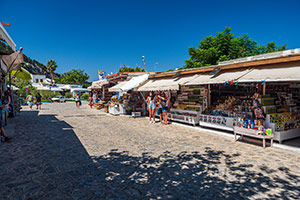 Kos. Malownicza tradycyjna wioska Zia. - foto: wnieznane.pl Kos. Malownicza tradycyjna wioska Zia. - foto: wnieznane.pl